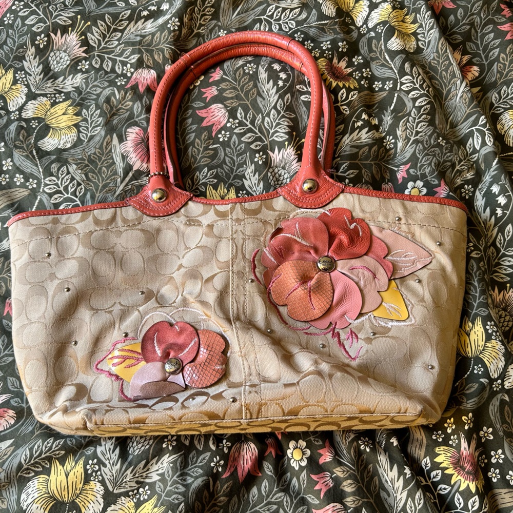 Coach poppy purse